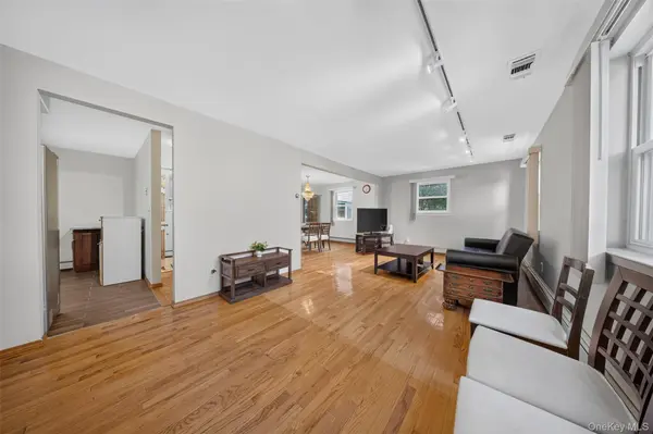 6861 Cloverdale BLVD #108, Bayside, NY 11364