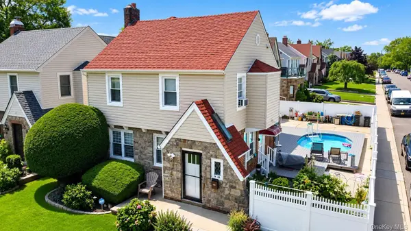 24-28 169th ST, Whitestone, NY 11357