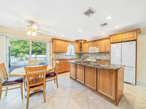 752 Oakfield AVE, Bellmore, NY 11710