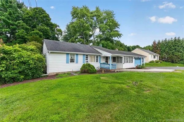 566 Lakeside RD, Newburgh, NY 12550