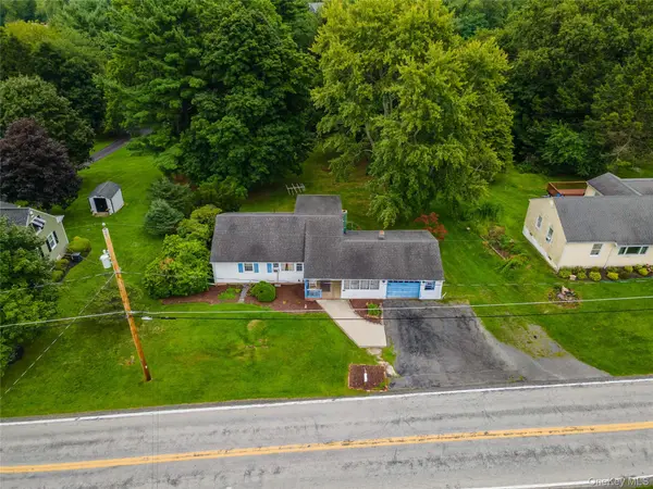 566 Lakeside RD, Newburgh, NY 12550