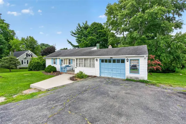 566 Lakeside RD, Newburgh, NY 12550