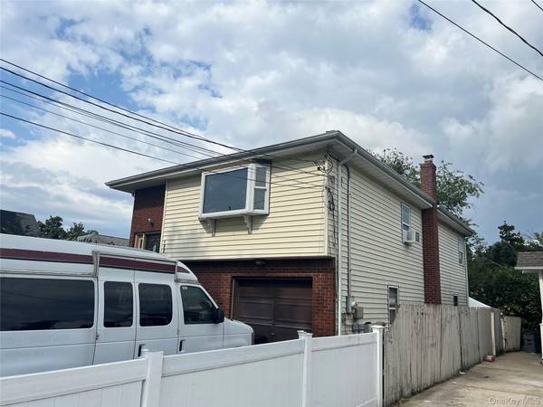 199 Stewart AVE, Hempstead, NY 11550