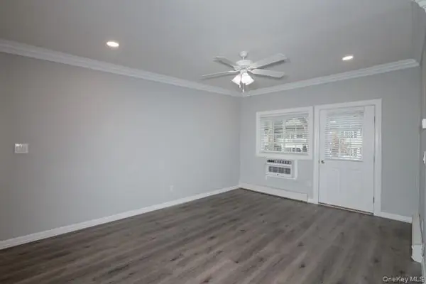 554 New HWY #3-1A, Hauppauge, NY 11788