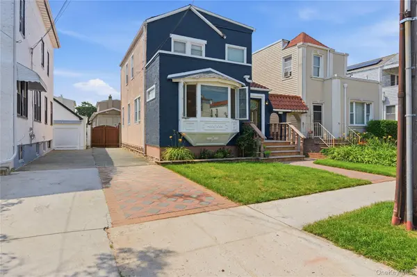 13720 233rd ST, Rosedale, NY 11422