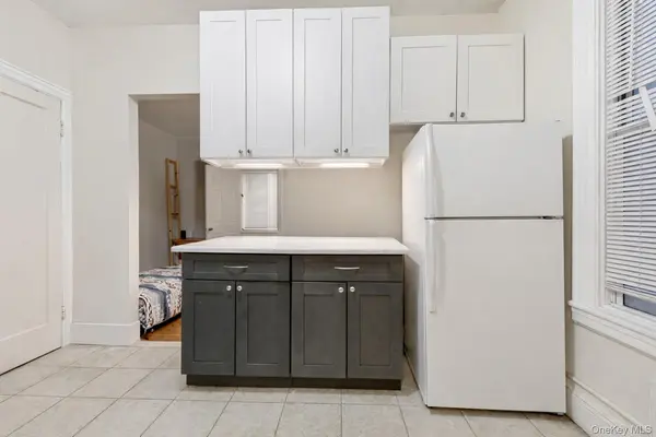 1840 21st DR, Astoria, NY 11105