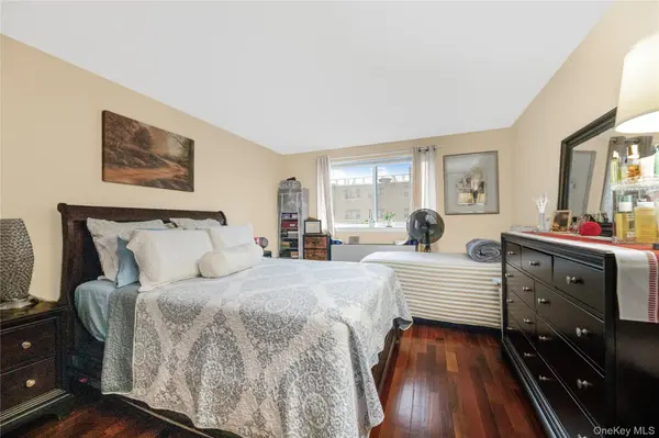 3220 Fairfield AVE #5A, Bronx, NY 10463