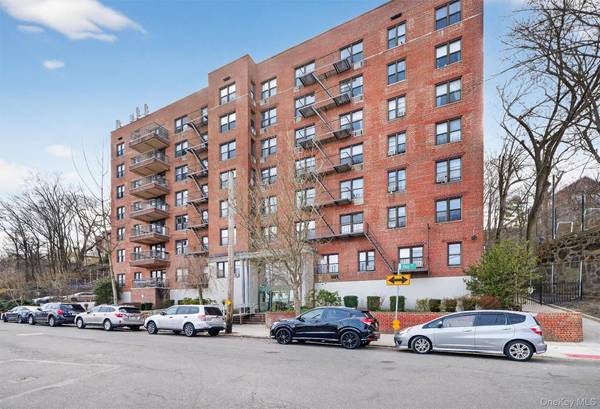 5235 Post RD #5A, Bronx, NY 10471
