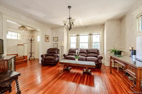 548 Davis AVE, Staten Island, NY 10310