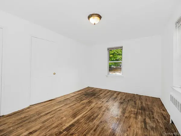 144 Ravine AVE #2C, Yonkers, NY 10701