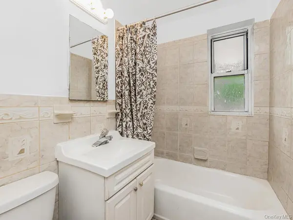 144 Ravine AVE #2C, Yonkers, NY 10701