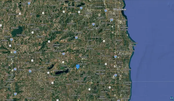 N2435 Phyllis Wheatly Dr, Burlington, WI 53105