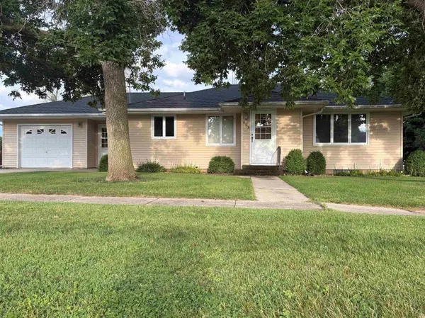 803 S Adams ST, Wellsburg, IA 50680
