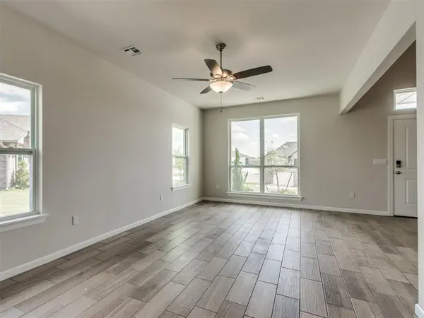 1687 Bloomington CT, Newcastle, OK 73065