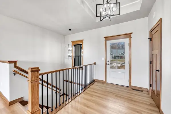 675 SUNSET RDG, Green Bay, WI 54313