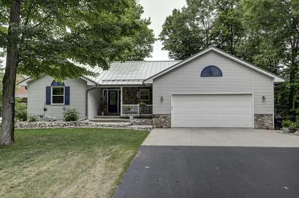 17586 LITTLE IRELAND LN, Townsend, WI 54175
