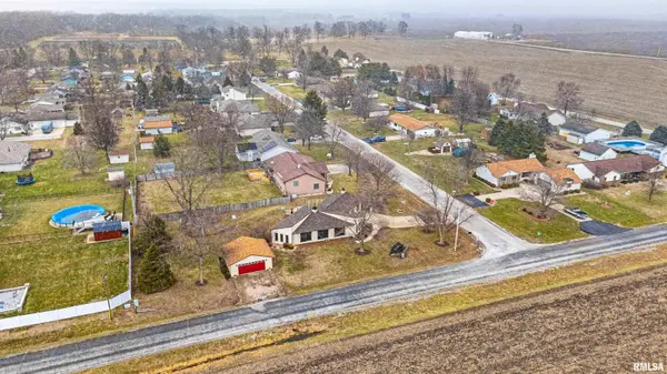 12 PHEASANT RUN, Lincoln, IL 62656