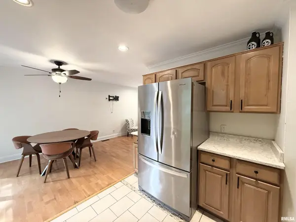 54 PARKWOOD RD, Carbondale, IL 62902
