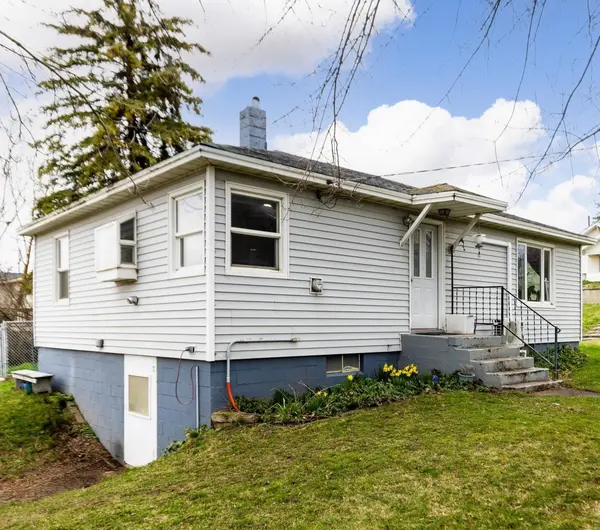 102 N Star Ave, La Crosse, WA 99143