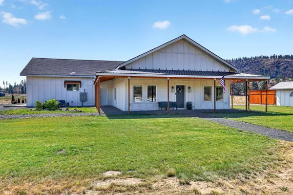 39182 Orchard Rd, Davenport, WA 99122