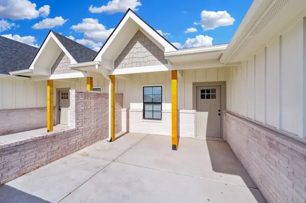 2430 S Pronghorn St, Goddard, KS 67052