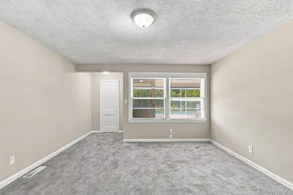 2561 S Hydraulic Ave., Wichita, KS 67216