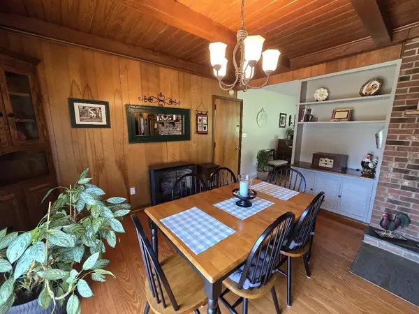 815 Ballenger Rd, Gaffney, SC 29340