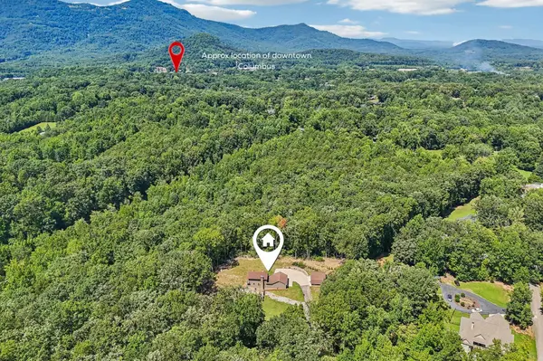 158 Mallard DR, Columbus, NC 28722-8433
