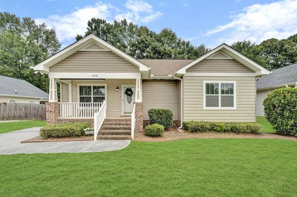 608 Ruddy Creek CIR, Greer, SC 29651