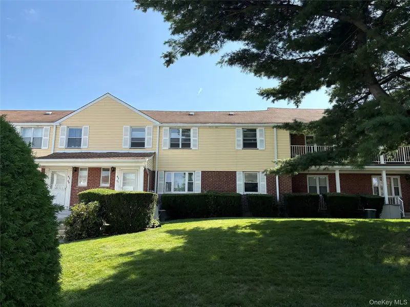 67-71 Cloverdale LN #148, Oakland Gardens, NY 11364