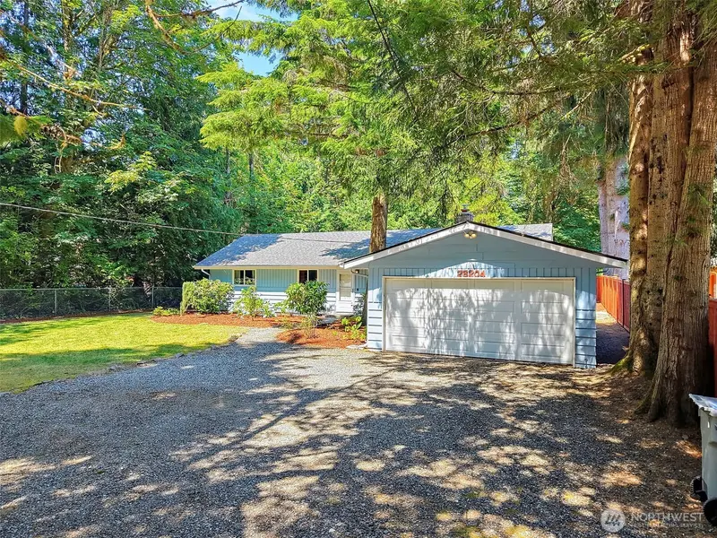 26204 SE 224th ST, Maple Valley, WA 98038