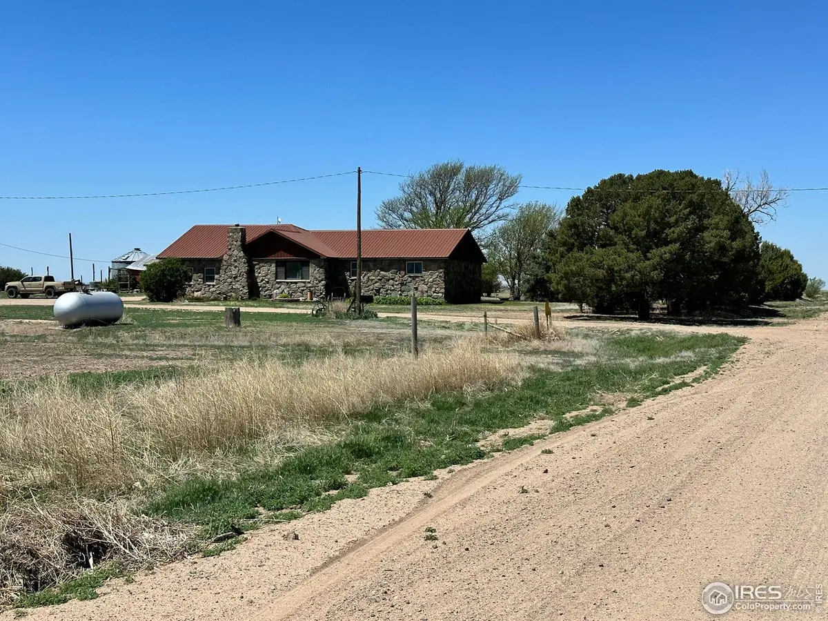58572 County Road N, Arapahoe, CO 80802
