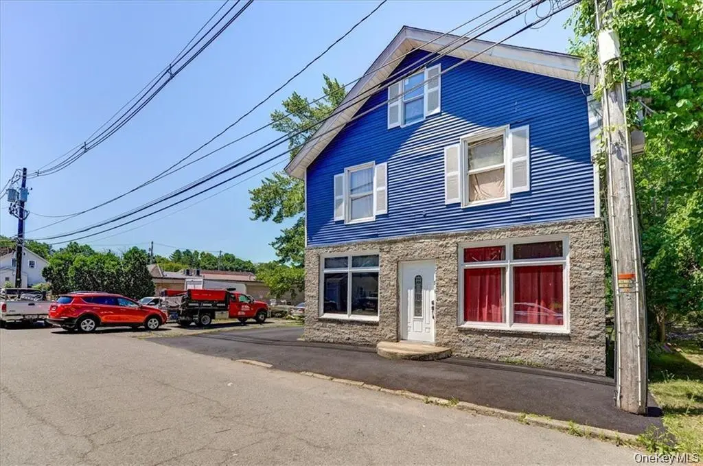5 Tallman PL, Suffern, NY 10901
