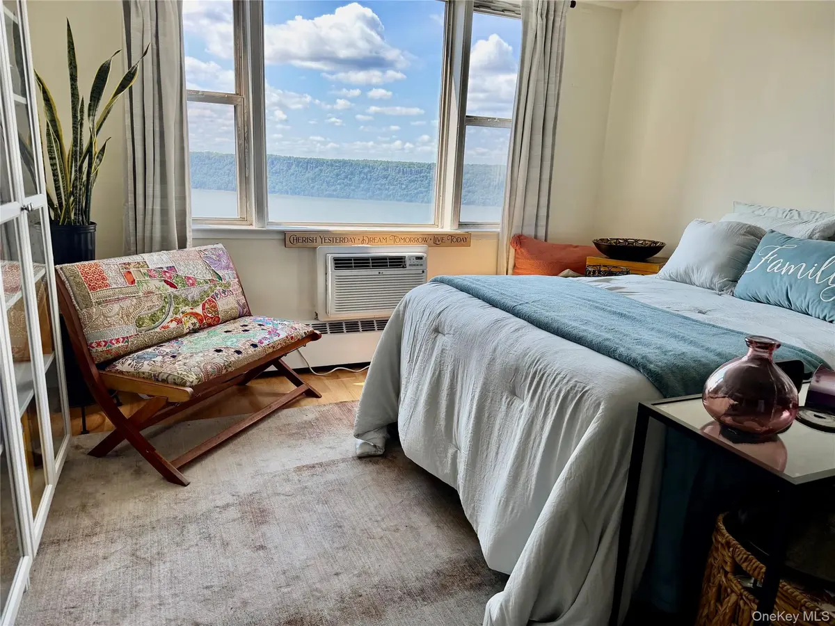 5800 Arlington AVE #16N, Bronx, NY 10471