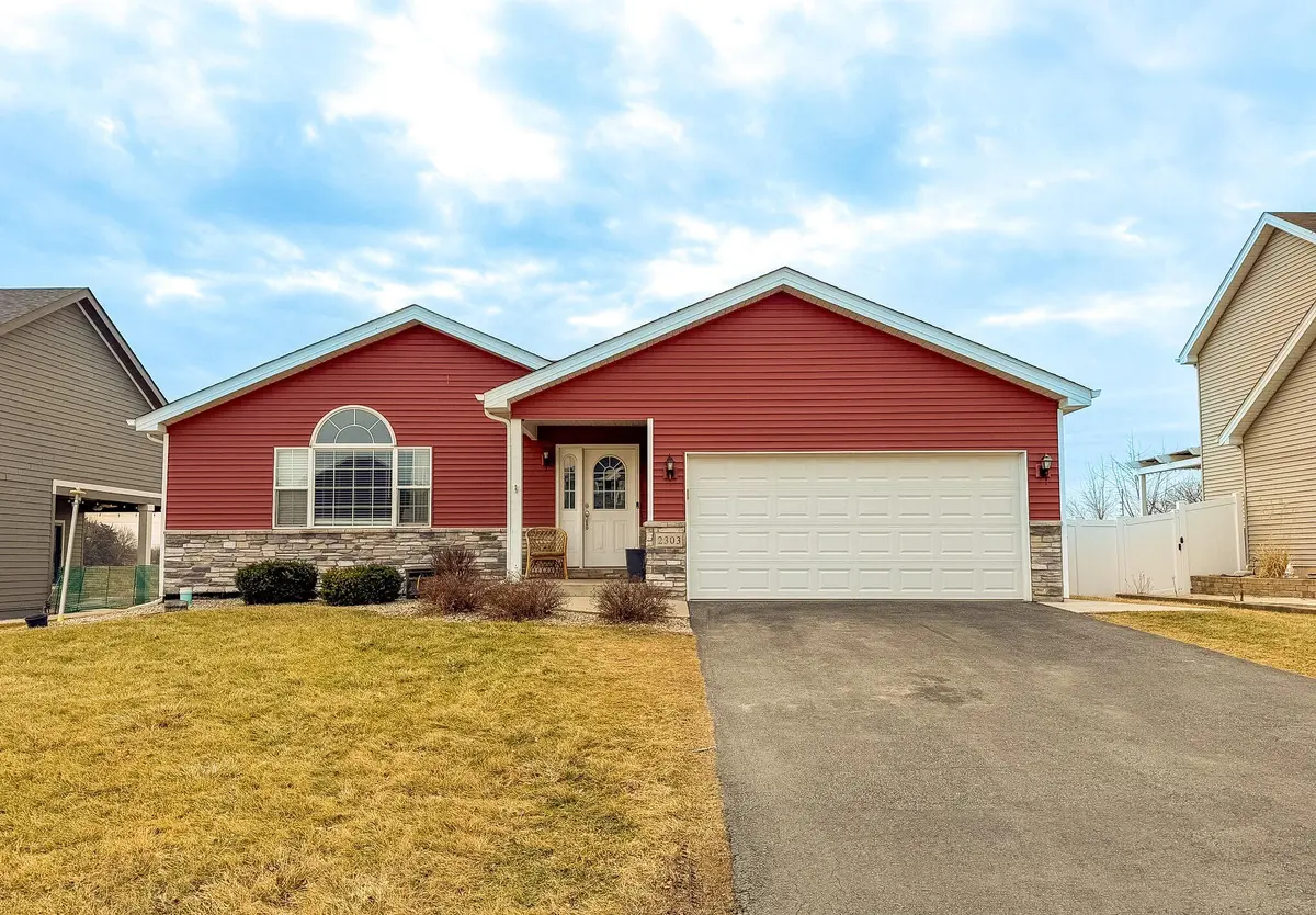 2303 Spring Run LN, Lowell, IN 46356