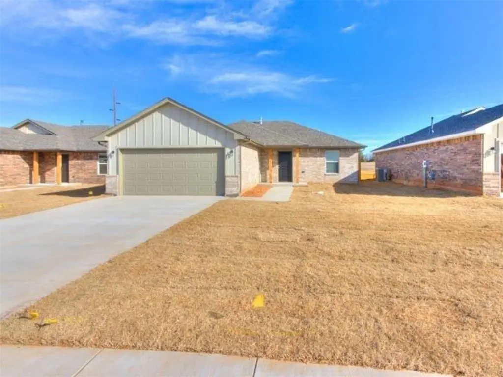 1619 Highland LOOP, Guthrie, OK 73044
