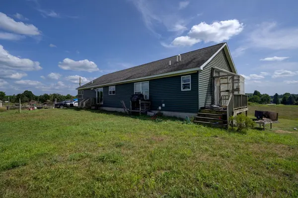 191 E Center RD, Paradise Twp, MI 49649