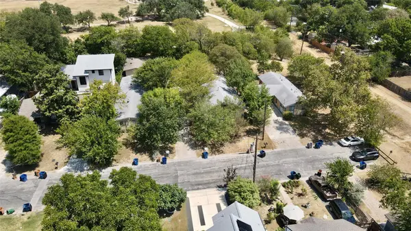 400 Swanee DR, Austin, TX 78752