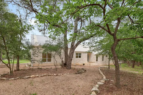 1700 Patterson RD, Austin, TX 78733