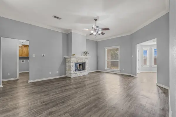 526 Armstrong DR, Belton, TX 76513