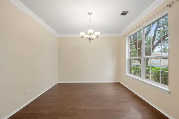 2305 Little Elm TRL, Cedar Park, TX 78613