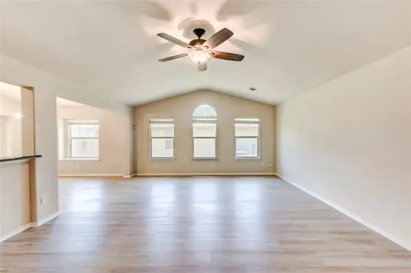 2701 Hearthsong LOOP, Round Rock, TX 78665