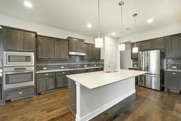 5308 Via Besso DR, Austin, TX 78738
