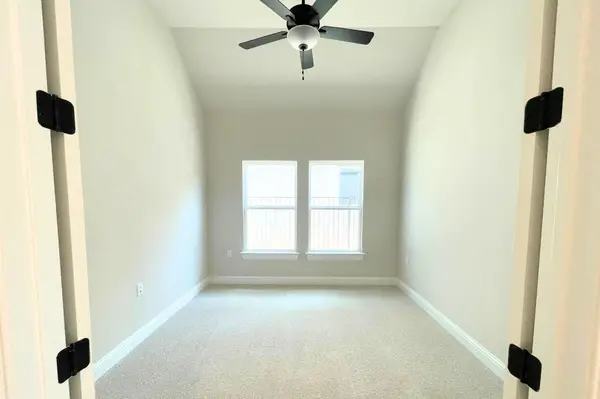 9605 Gladsome PATH, Manor, TX 78653