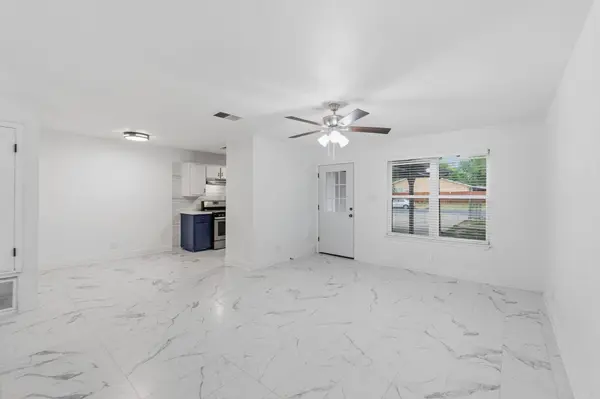 8203 Colony Loop DR, Austin, TX 78724