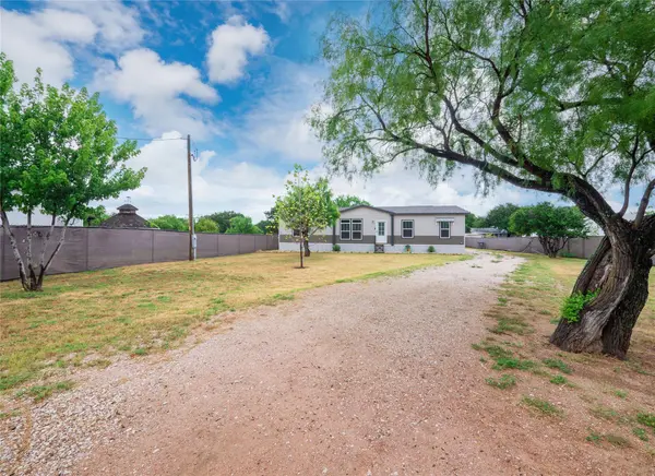 1106 Hi Line DR, Buchanan Dam, TX 78609