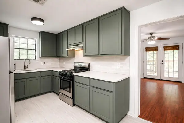 4001 Maplewood Ave #B, Austin, TX 78722