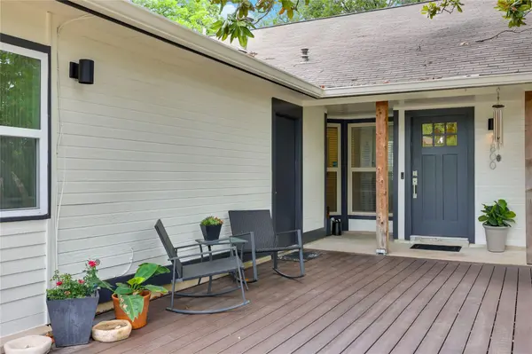 1800 Rainy Meadows DR, Austin, TX 78758