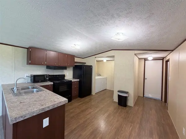 538 Cottletown RD, Smithville, TX 78957