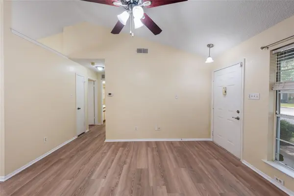 1015 E Yager LN #41, Austin, TX 78753
